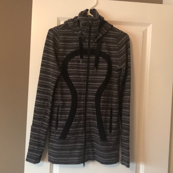 Long lululemon zip up hoodie - Picture 1 of 5